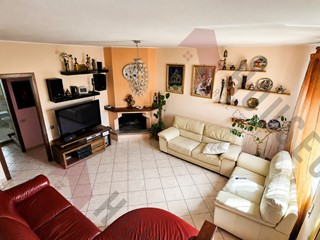 Quadrilocale in Vendita a Quartu Sant'Elena, 230'000&euro;, 150 m²