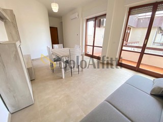 Trilocale in Affitto a Caserta, zona Acquaviva, 650&euro;, 95 m², arredato