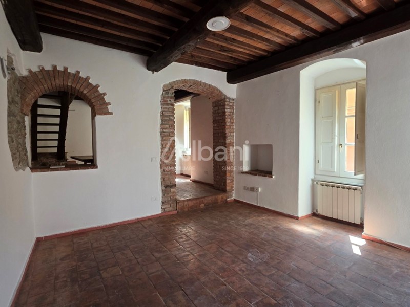 Quadrilocale in Vendita a Arcola, zona Arcola centro storico, 150'000&euro;, 105 m²