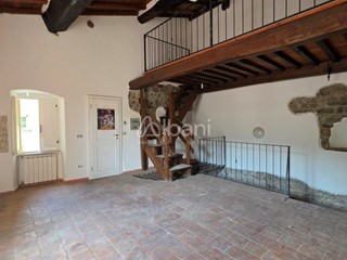 Quadrilocale in Vendita a Arcola, zona Arcola centro storico, 153'000&euro;, 103 m²