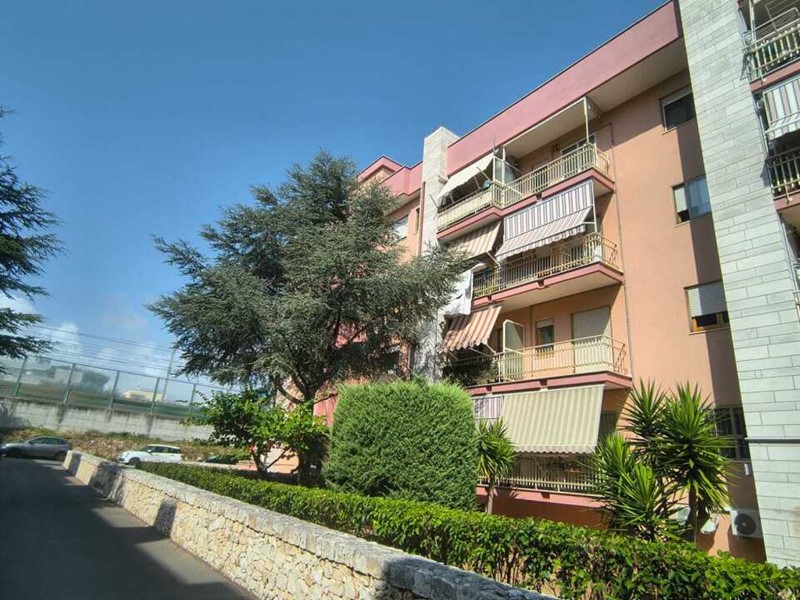 Quadrilocale in Vendita a Monopoli, zona SEMICENTRALE, 280'000&euro;, 114 m²