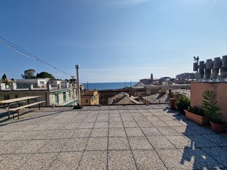 Appartamento in Vendita a Genova, zona Nervi, 295'000&euro;, 89 m²