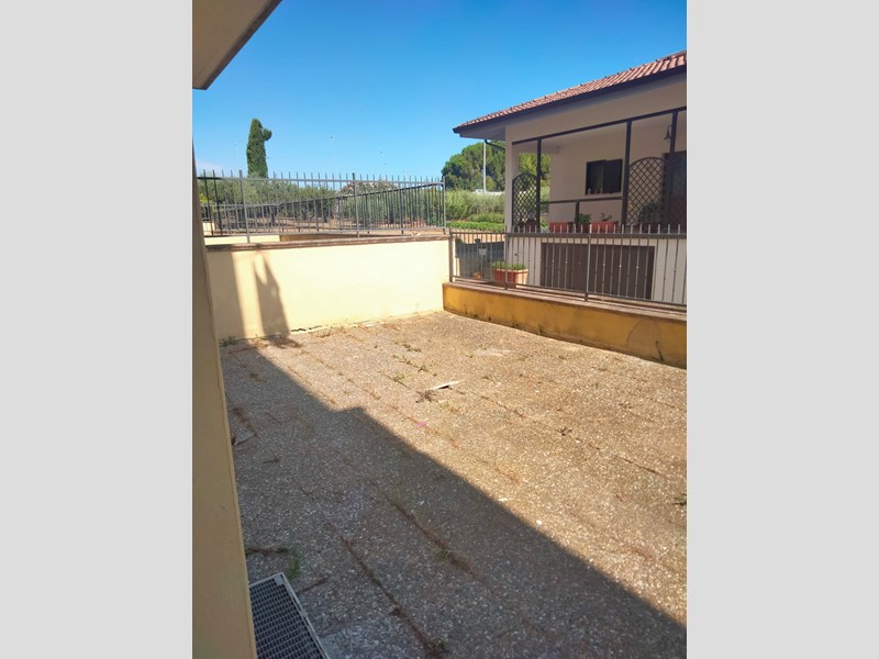 Trilocale in Vendita a San Salvo, zona Contrada Stazione, 150'000&euro;, 90 m², con Box