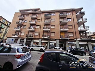 Trilocale in Vendita a Torino, 234'000&euro;, 85 m²