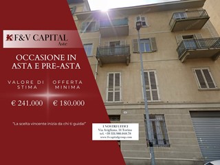 Bilocale in Vendita a Torino, 180'000&euro;, 400 m²