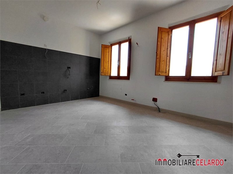 Bilocale in Vendita a Colle di Val D'Elsa, 106'000&euro;, 50 m²