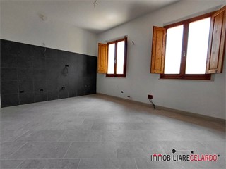 Bilocale in Vendita a Colle di Val D'Elsa, 106'000&euro;, 50 m²