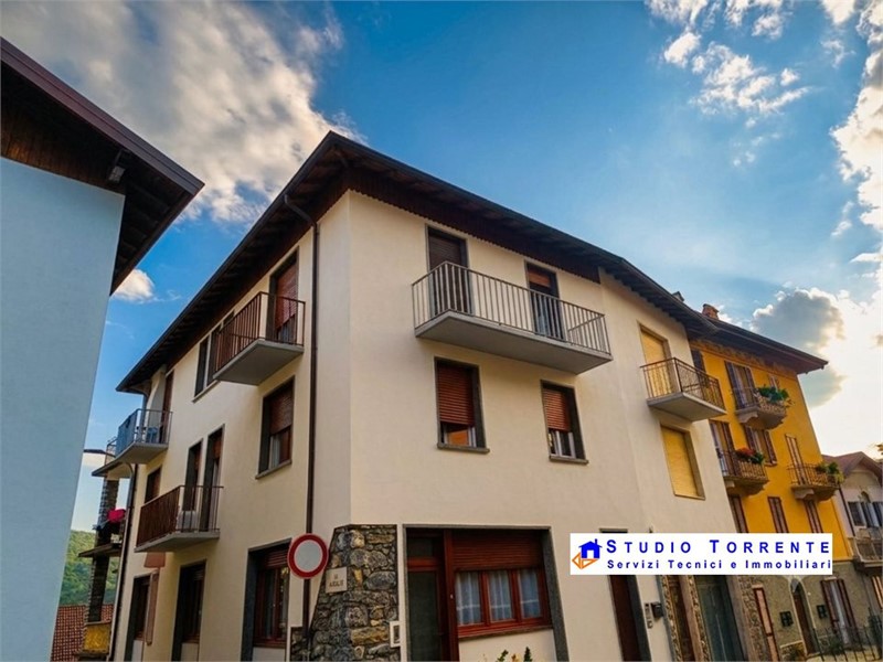 Quadrilocale in Vendita a Esino Lario, 65'000&euro;, 95 m²