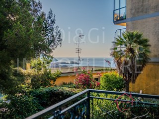Appartamento in Vendita a Andora, 169'000&euro;, 110 m²