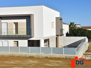 Appartamento in Vendita a Alcamo, 415 m²