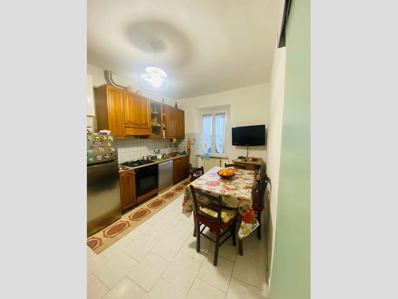 Trilocale in Vendita a Livorno, 142'000&euro;, 70 m²