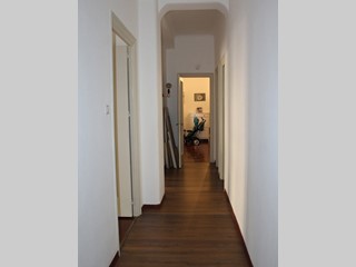 Appartamento in Affitto a Palermo, 900&euro;, 190 m²