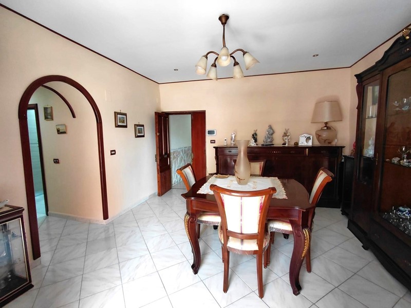 Trilocale in Vendita a Napoli, 310'000&euro;, 100 m²