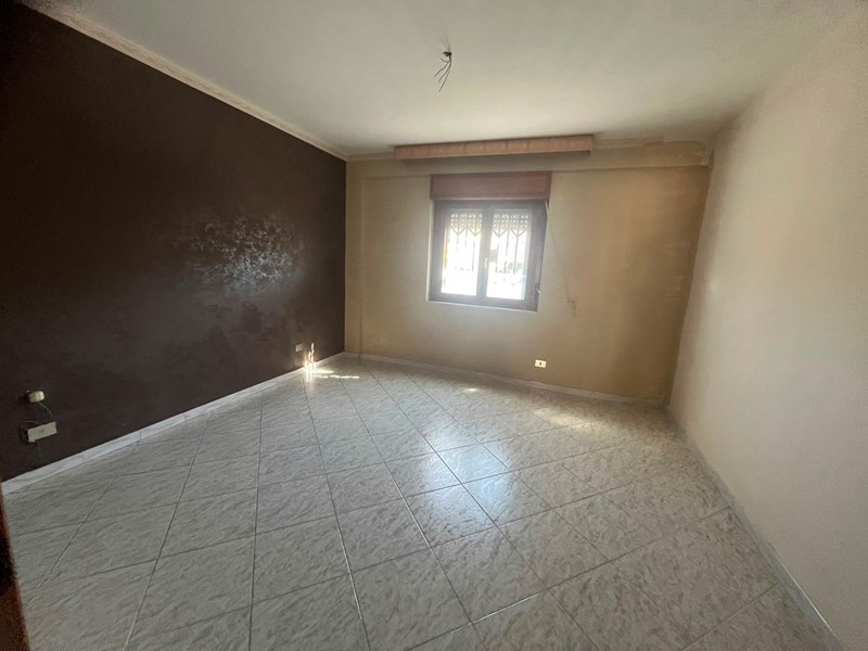 Quadrilocale in Vendita a Palermo, 109'000&euro;, 110 m²
