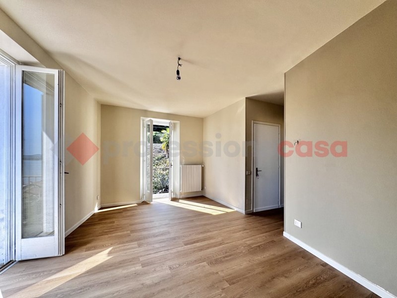 Trilocale in Vendita a Belgirate, 229'000&euro;, 93 m²