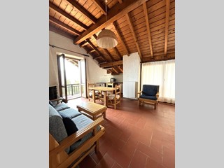 Bilocale in Vendita a Alta Valle Intelvi, 400&euro;, 50 m², arredato