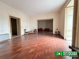 Appartamento in Vendita a Marigliano, 225'000&euro;, 300 m²