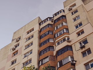 Appartamento in Vendita a Venaria Reale, 67'621&euro;, 93 m²