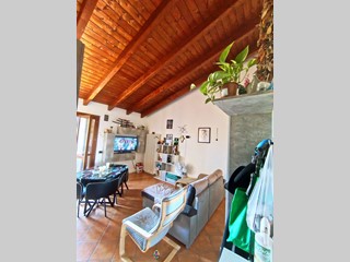 Trilocale in Vendita a San Polo d'Enza, zona Barcaccia, 148'000&euro;, 80 m², arredato, con Box