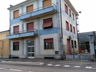 Appartamento in Vendita a Legnano, 136'372&euro;, 160 m²