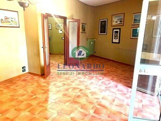 Appartamento in Vendita a Montecatini Terme, 195'000&euro;, 120 m², con Box