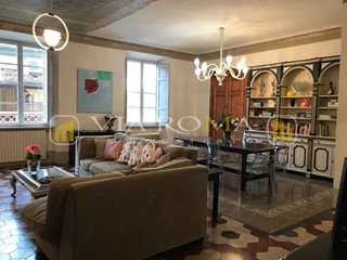 Appartamento in Vendita a Lucca, 725'000&euro;, 214 m², arredato