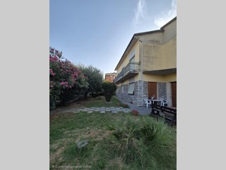 Appartamento in Vendita a Santa Croce sull'Arno, 200'000&euro;, 220 m²