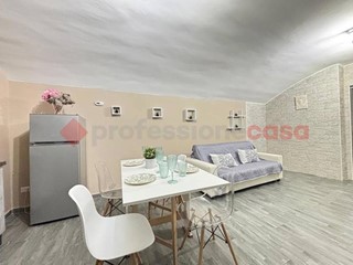 Bilocale in Vendita a Bari, 108'000&euro;, 45 m², arredato