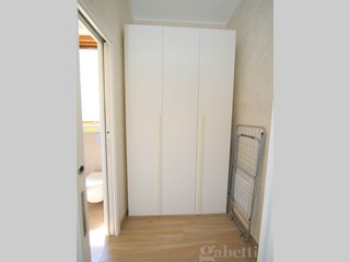 Bilocale in Vendita a Busto Arsizio, 120'000&euro;, 65 m², arredato