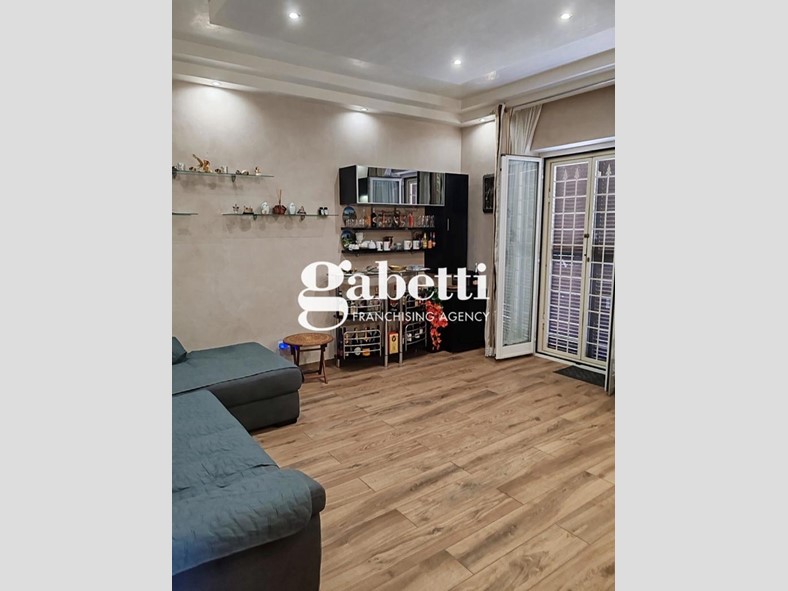 Trilocale in Vendita a Roma, 239'000&euro;, 105 m²