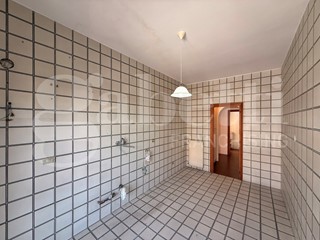 Bilocale in Vendita a Roma, 450'000&euro;, 83 m²