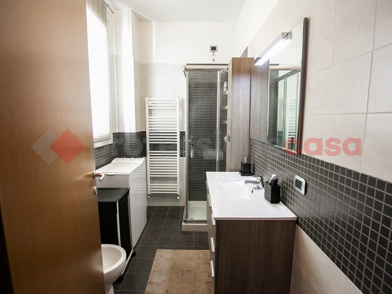Bilocale in Vendita a Varedo, 205'000&euro;, 69 m², arredato, con Box