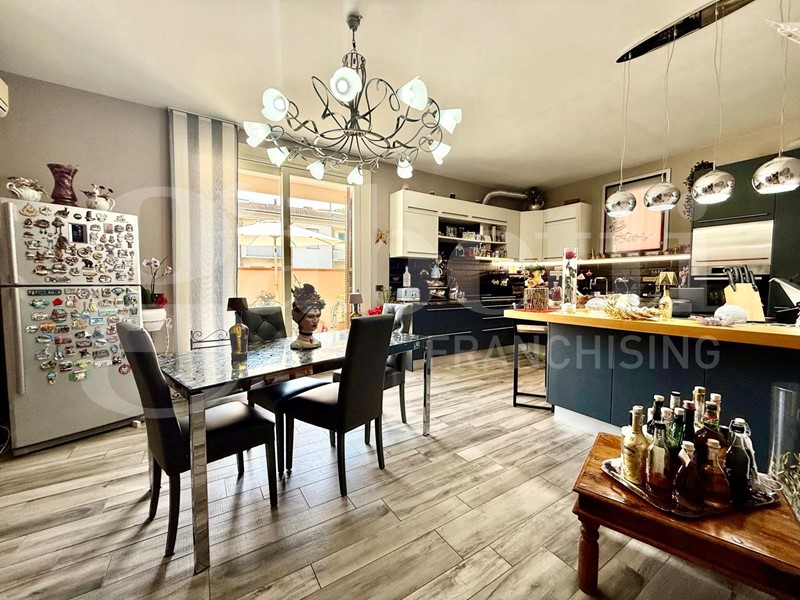 Appartamento in Vendita a Empoli, 550'000&euro;, 180 m²