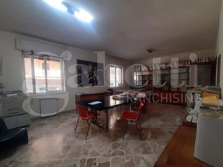 Quadrilocale in Vendita a Siracusa, 125'000&euro;, 134 m²