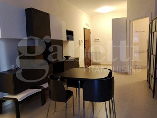 Monolocale in Affitto a Siracusa, 500&euro;, 60 m², arredato