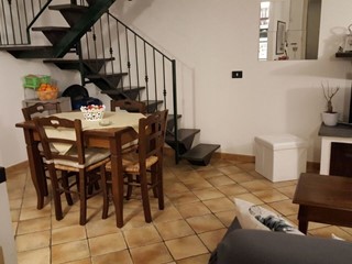 Bilocale in Vendita a Catania, 70'000&euro;, 70 m², arredato