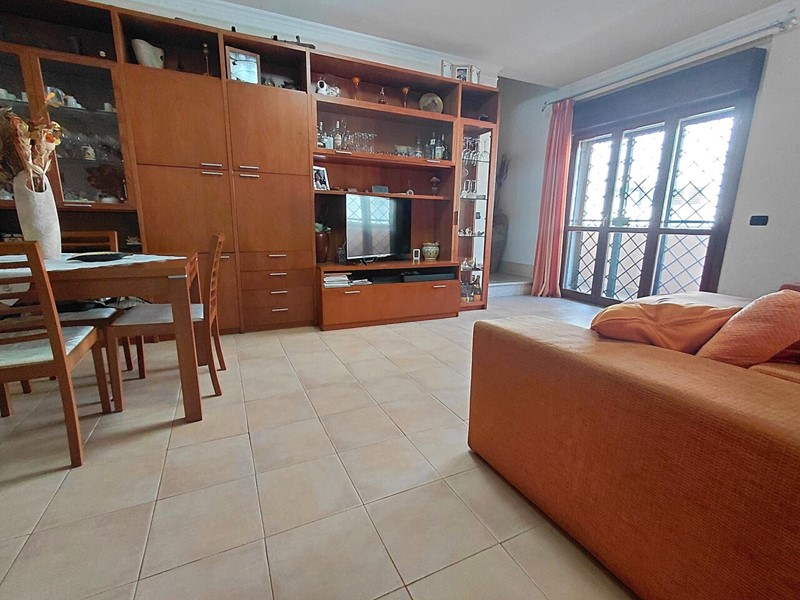 Quadrilocale in Vendita a Guidonia Montecelio, zona Villanova, 155'000&euro;, 85 m², con Box