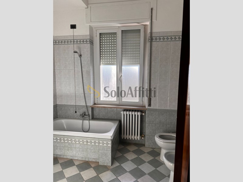 Trilocale in Affitto a Pescara, zona Tribunale Nuovo, 575&euro;, 96 m², con Box