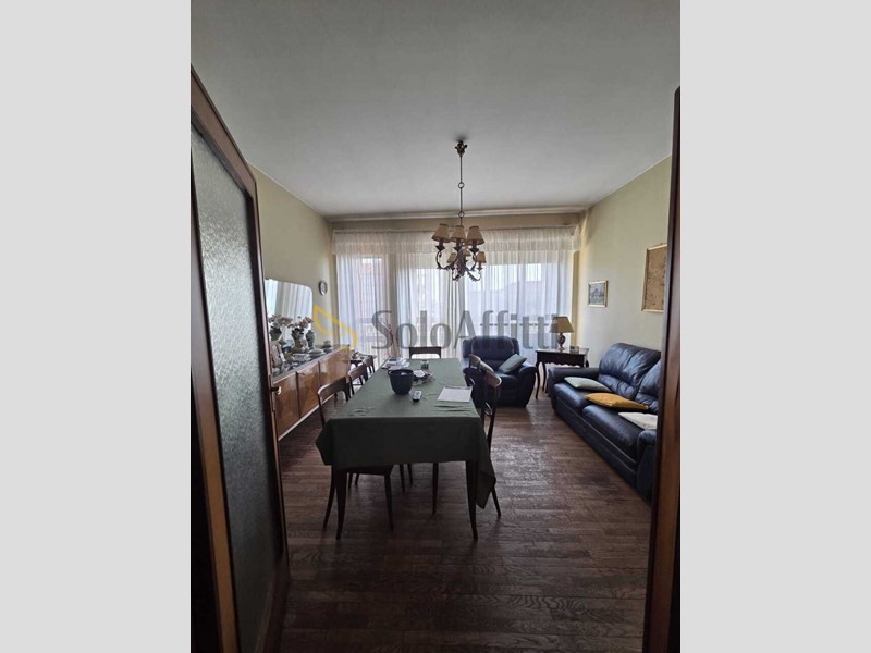 Quadrilocale in Affitto a Torino, zona Cenisia, 909&euro;, 130 m², arredato