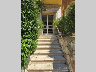 Appartamento in Affitto a Perugia, zona Monteluce, 320&euro;, 120 m², arredato, con Box