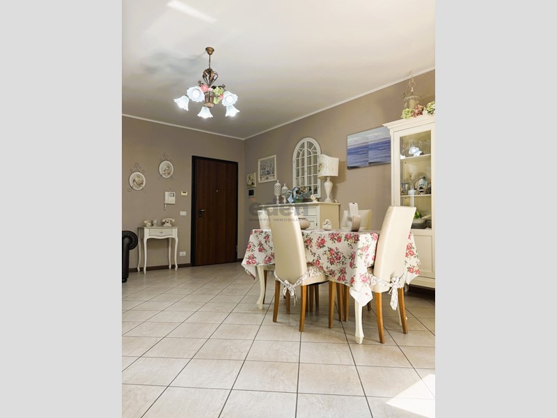 Trilocale in Vendita a Castelfranco Emilia, zona castelfranco emilia, 183'000&euro;, 94 m², con Box