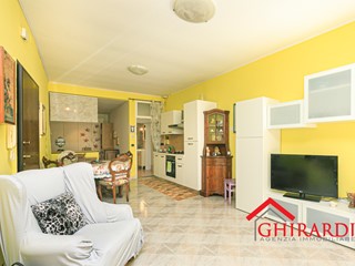 Quadrilocale in Vendita a Genova, zona Sestri Ponente, 69'000&euro;, 55 m²