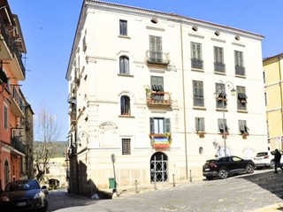 Appartamento in Vendita a Eboli, 215'000&euro;, 300 m²