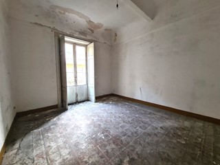 Trilocale in Vendita a Riposto, 39'000&euro;, 79 m²