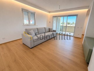 Trilocale in Affitto a San Benedetto del Tronto, 770&euro;, 80 m², arredato