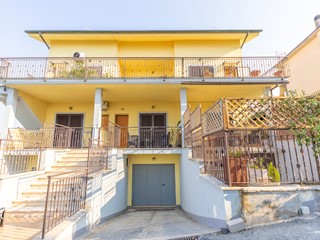 Trilocale in Vendita a Mentana, 120'000&euro;, 60 m²