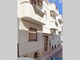 Quadrilocale in Vendita a Acquaviva delle Fonti, 123'000&euro;, 120 m²