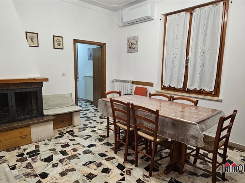 Quadrilocale in Vendita a Colle di Val D'Elsa, 170'000&euro;, 81 m²