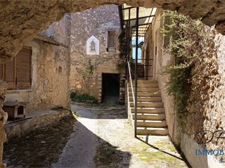 Quadrilocale in Vendita a Sant'Agata de' Goti, 29'000&euro;, 200 m²