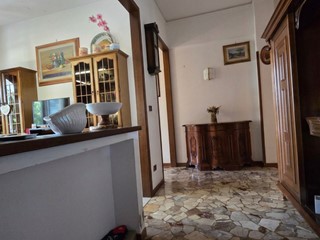 Appartamento in Vendita a Firenze, 380'000&euro;, 100 m²